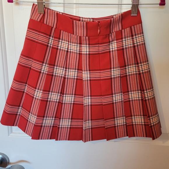 Sunday Best Olive Skirt - Picture 3 of 4